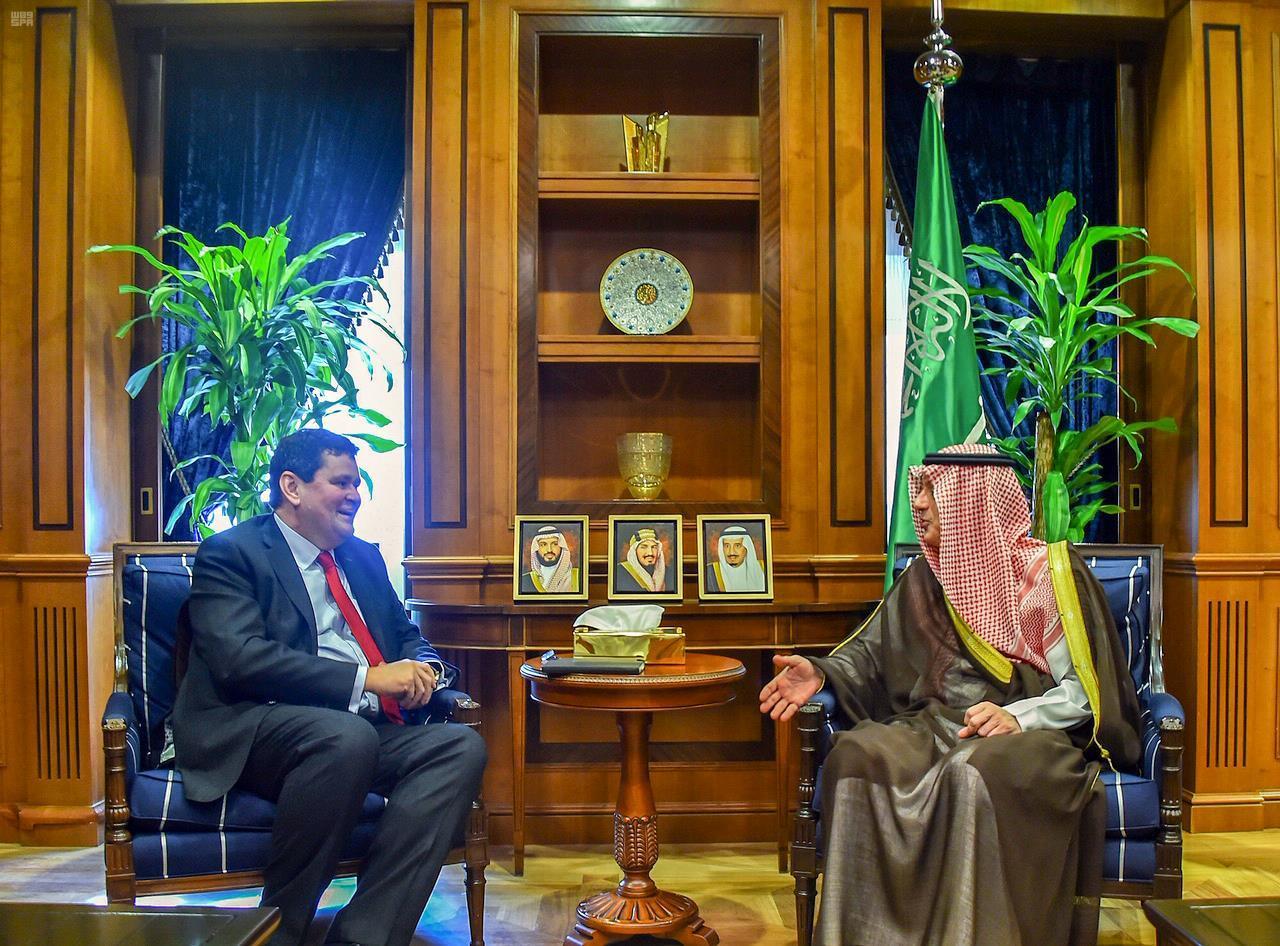 Saudi Arabia's Minister of State for Foreign Affairs Meets with UK Ambassador